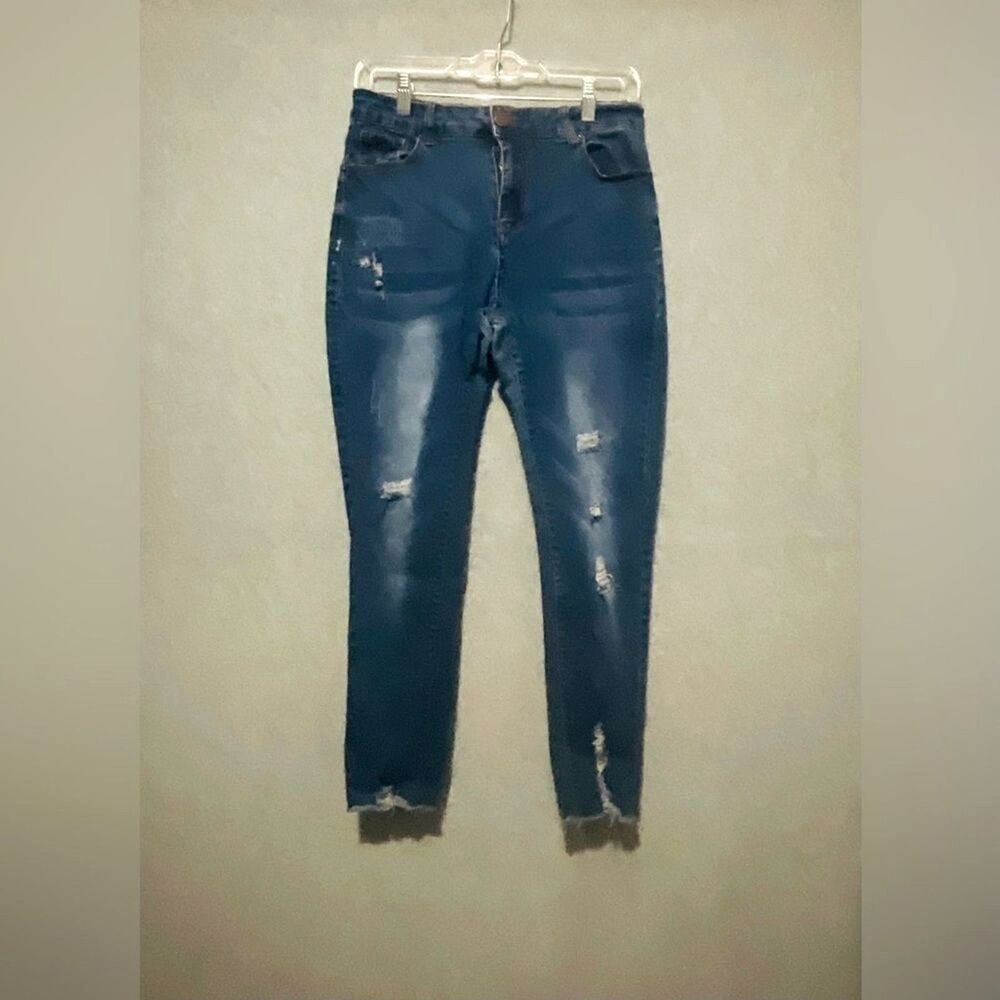 Bamboo High Rise Distressed Skinny Jeans Size 9/10 Blue Denim Frayed Hem Casual